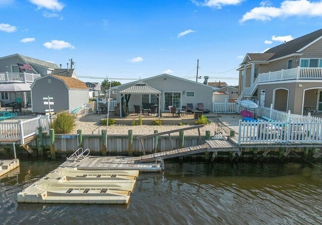 25 W Mullica Rd