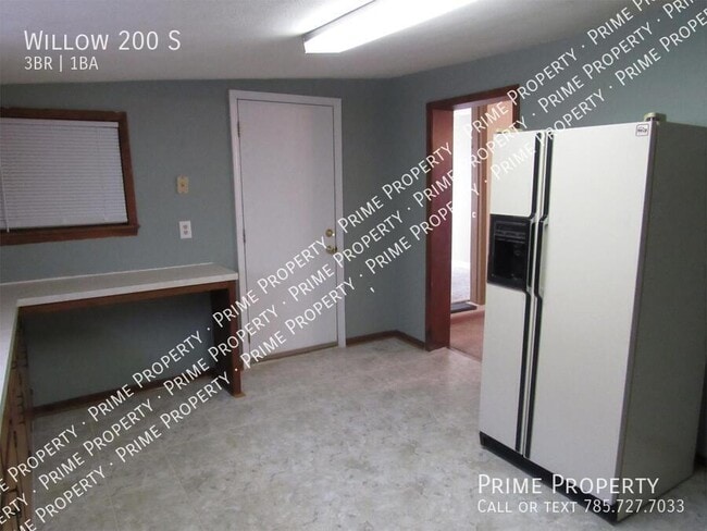 Photo - Willow 200 S-