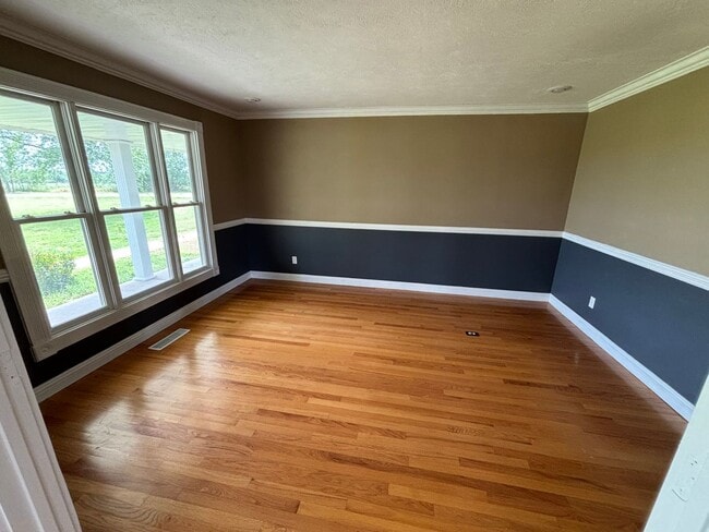 Photo - Large 3-Bedroom, 2-Bathroom Country Living Home In Tontitown!