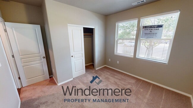 Photo - 1349 S W Virginia St