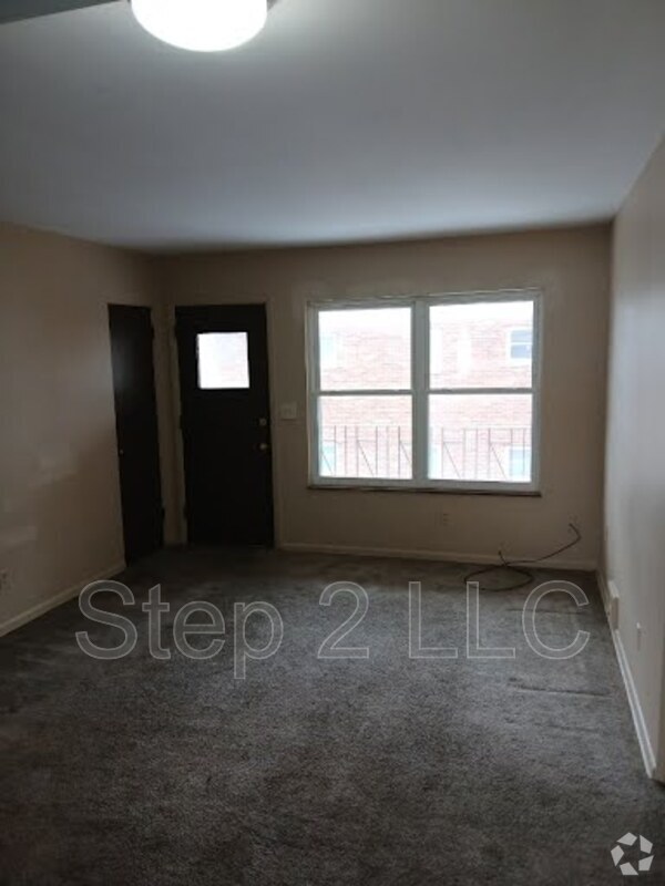 Building Photo - 228 S St Clair St Rental