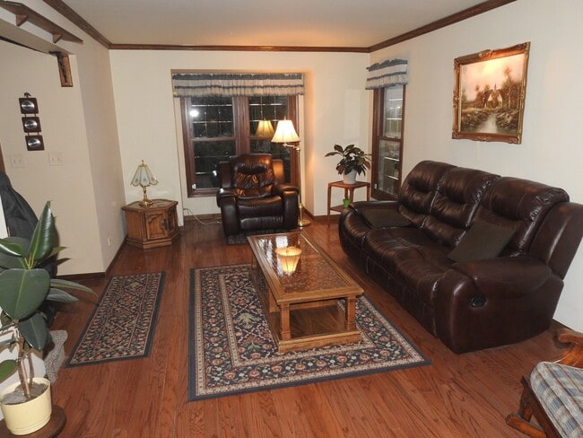 Photo - 1162 Sandhurst Dr