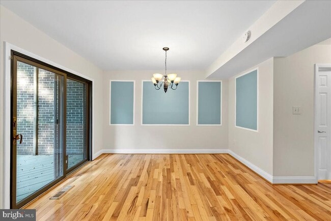 Photo - 2224 Glencourse Ln