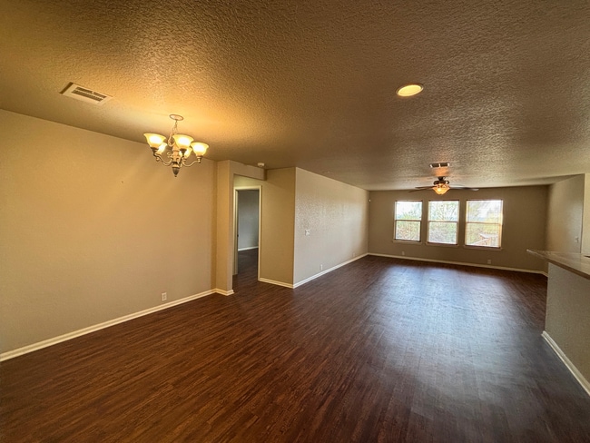 Photo - 5556 Columbia Dr