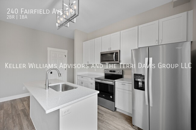 Photo - 240 Fairfield Ave Unidad 3