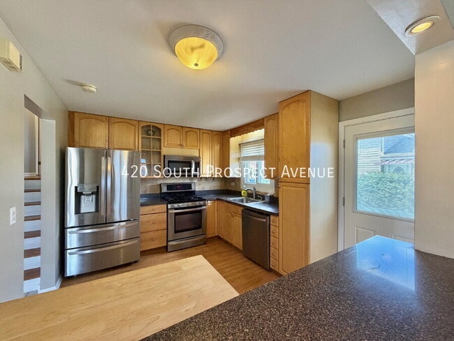 Photo - 420 S Prospect Ave