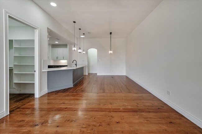 Photo - 119 Capetown Ln