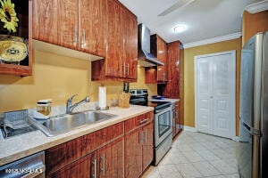 Photo - 236 Medford Ct