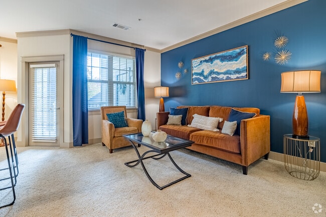 2BR, 2BA - 1,195SF - Living Room - Avonlea Tributary