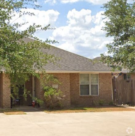 Building Photo - 3707 Oldenburg Ln Unit 3707 Rental