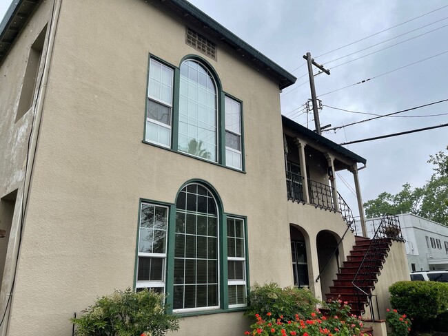 Building Photo - 316 7th St Unit 314 1/2 7th St