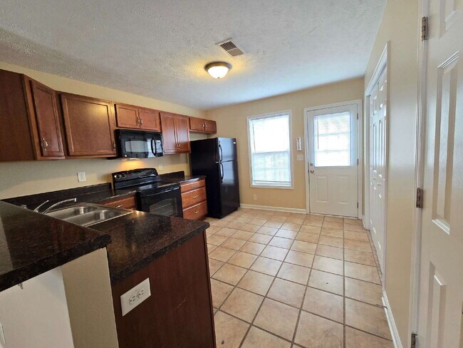 Photo - 808 Oak Arbor Ct