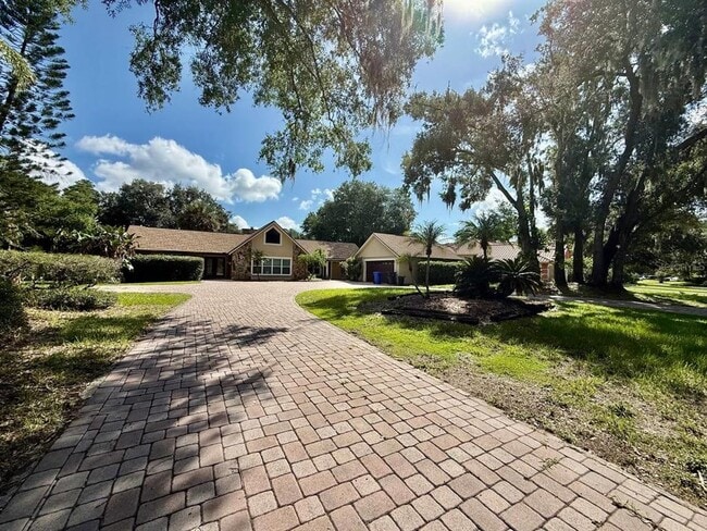 Photo - 1103 Ballinger Rd