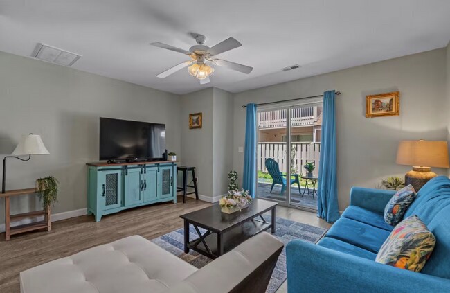 Photo - 2200 Crow Ln