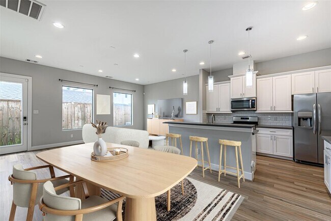 Photo - 4861 Rich Oak Dr