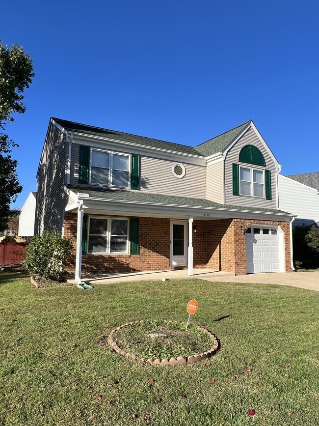 Photo - 3701 Castlewood Dr