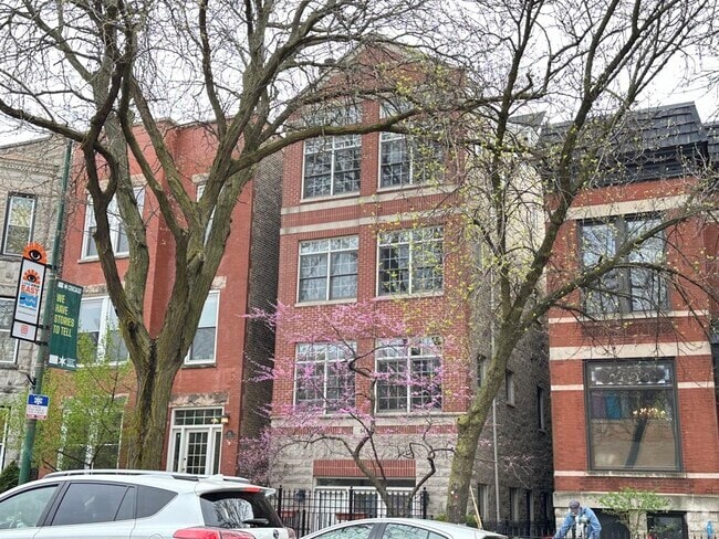 Building Photo - 643 W Belmont Ave Unit M07B Rental