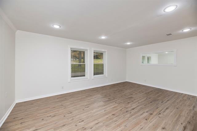 Photo - 5624 Charlott St