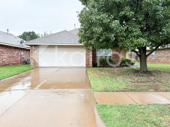 Building Photo - 17305 Bronze Ln Rental