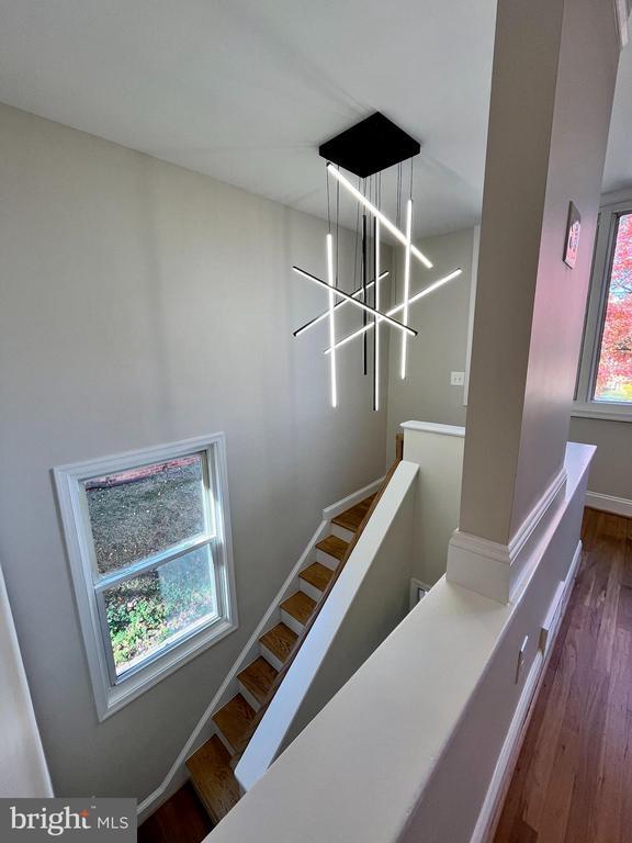 Photo - 119 Victor St NE