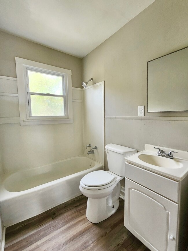 Photo - 2805 32nd Way SW