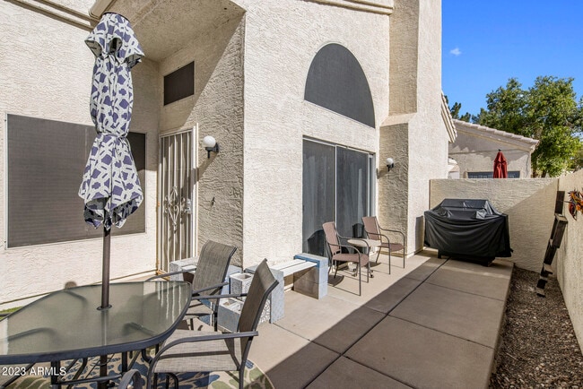 Photo - 2100 W Lemon Tree Pl