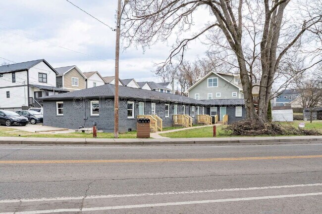 Photo - 922 Morrow Rd Unit 2