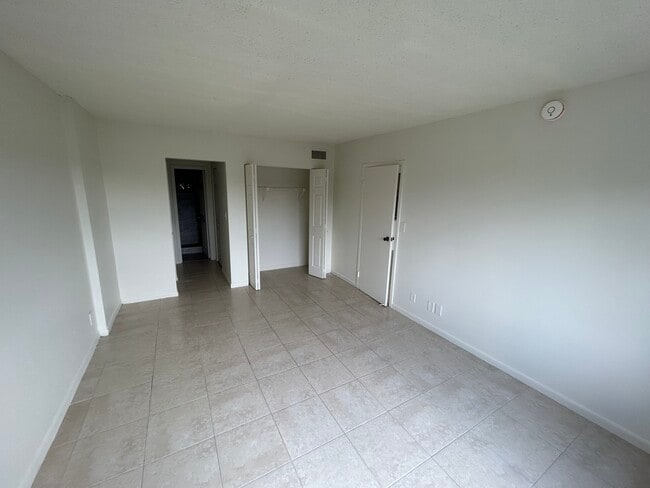 Photo - Elizabeth Gardens at Lauderhill