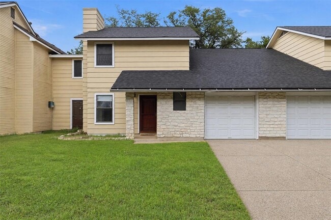 Building Photo - 10010 Wildflower Ln