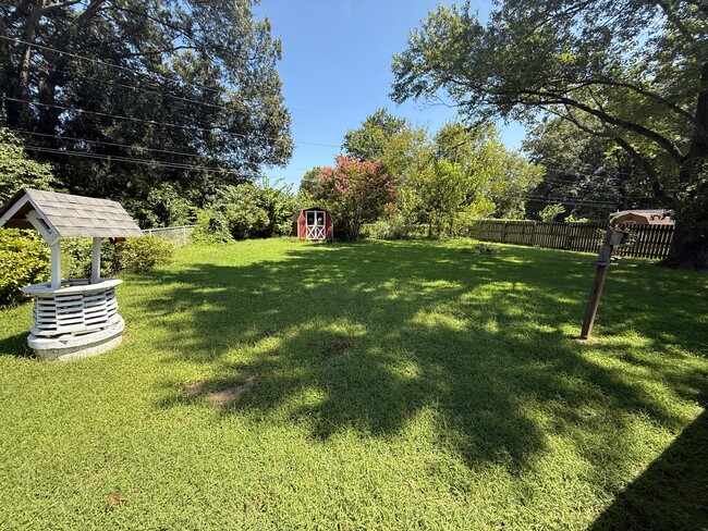 Photo - 3030 Dulwich Dr