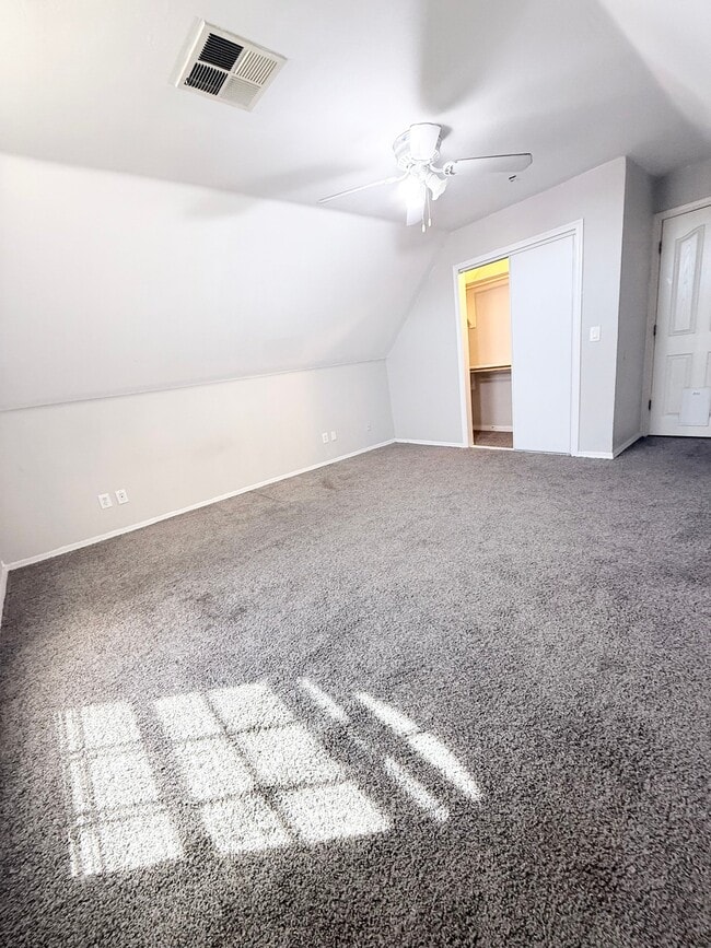 Photo - 2428 N 101st Ave