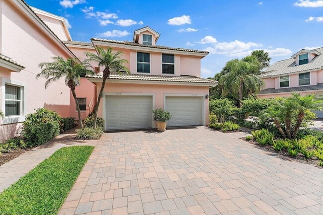 Photo - 2905 Fairway Dr N