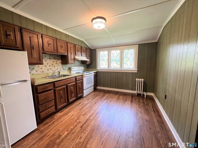 Photo - 10 Herb Rd