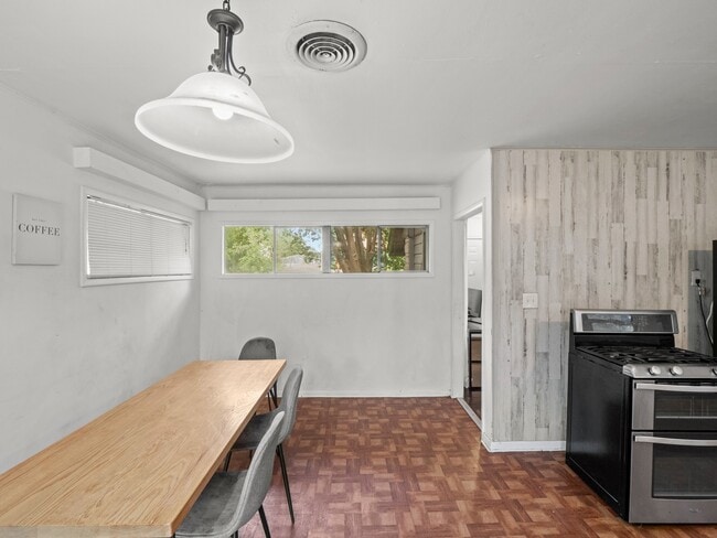 Photo - 6208 Walnut Hills Dr