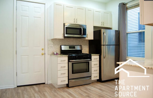 Photo - 2649 N Wayne Ave