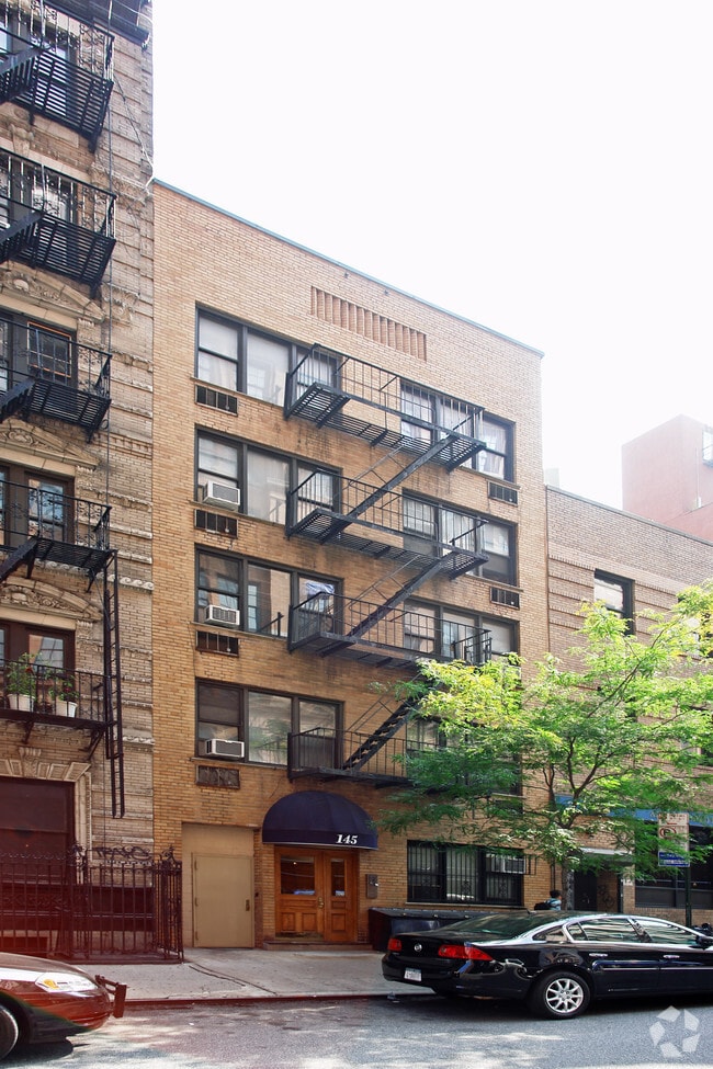 Building Photo - 145 E 26th St Rental