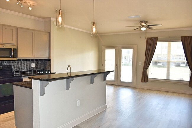 Photo - Freshly updated 3 Bedroom 2.5 Bath Townhouse 1 Car Garage available 3/1