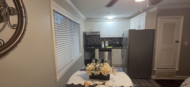 Photo - 21 Delmont Dr NE Unit 6