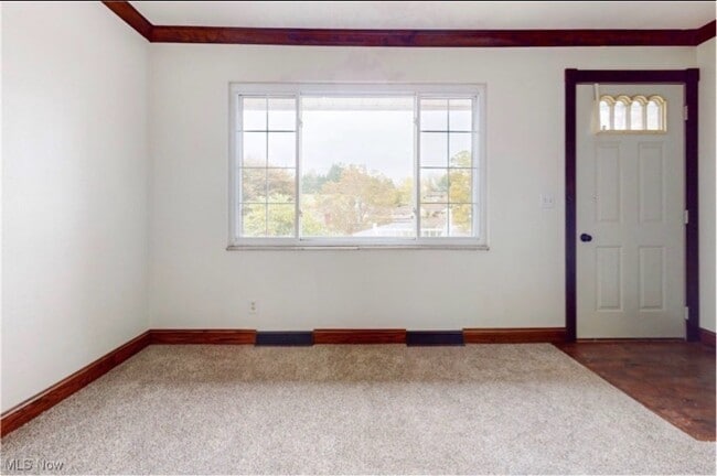 Photo - 240 Stardust Dr