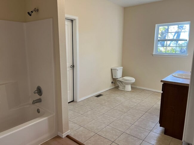 Photo - 1138 N Sherman Ave