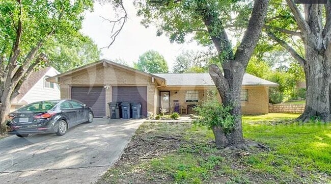 Building Photo - 3105 Conejos Dr Rental
