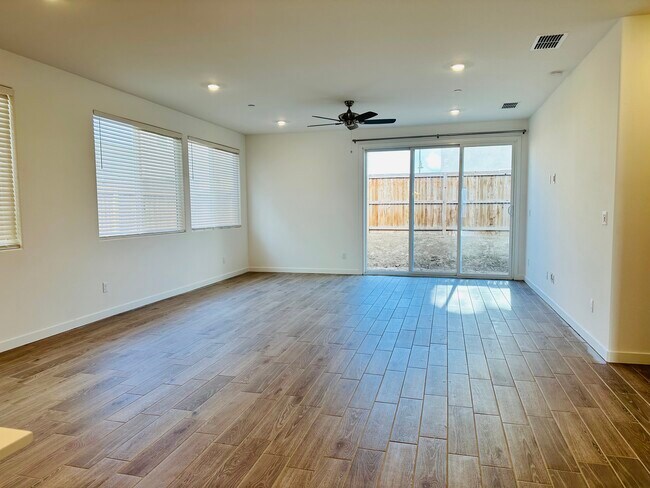 Photo - 3402 Brk Grv Ln