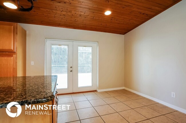 Photo - 15860 Willoughby Ln