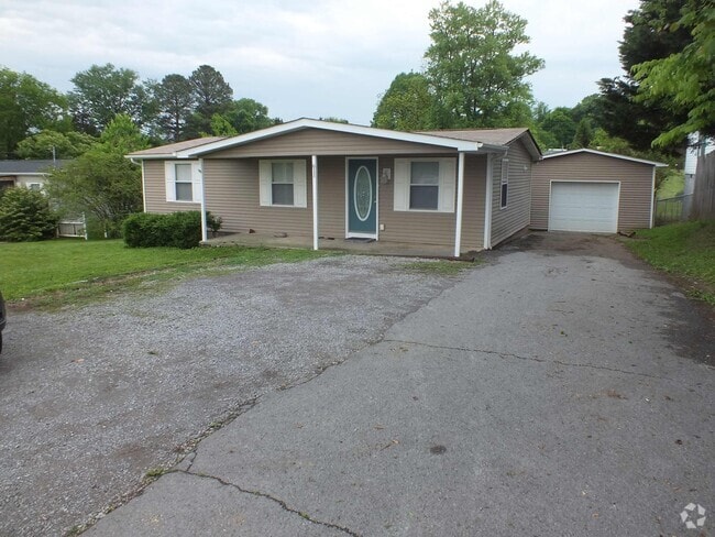 Building Photo - 613 Cusick Rd Rental