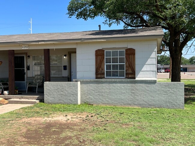 Building Photo - 4202 35th St