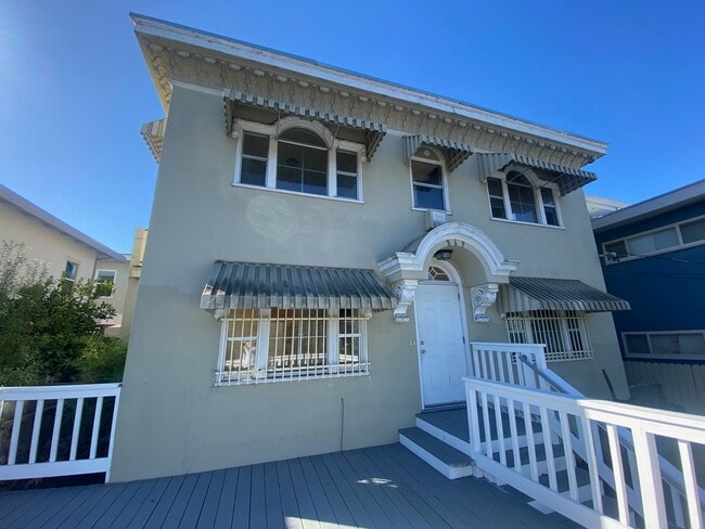 Photo - 869 MacArthur Blvd Unit #A