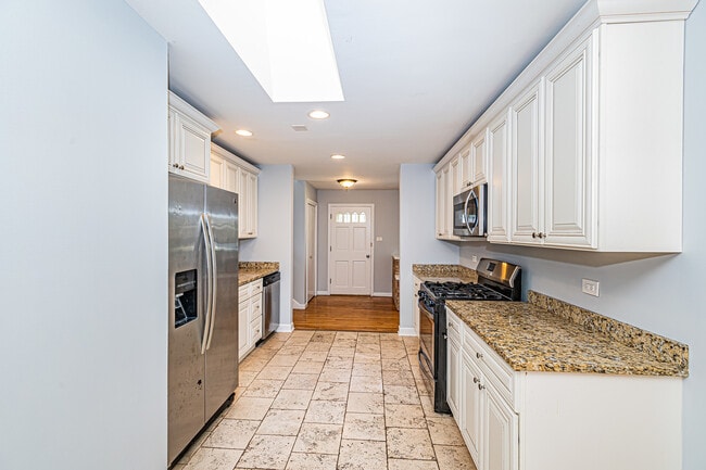 Photo - 1767 E Cree Ln