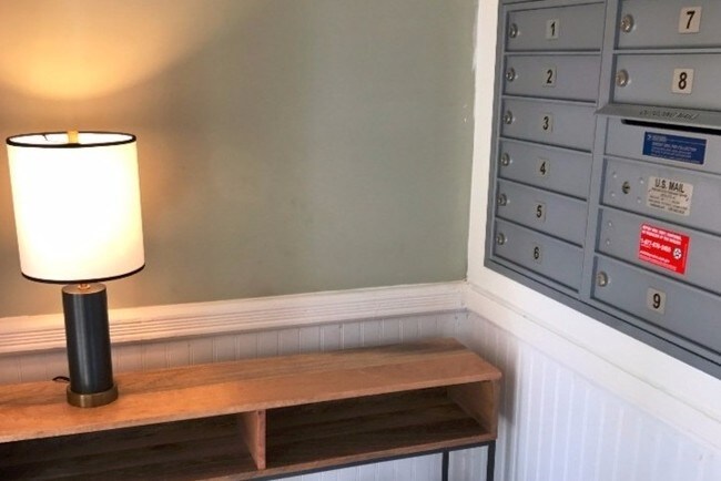 Photo - 916 Bromley Rd Unit 7