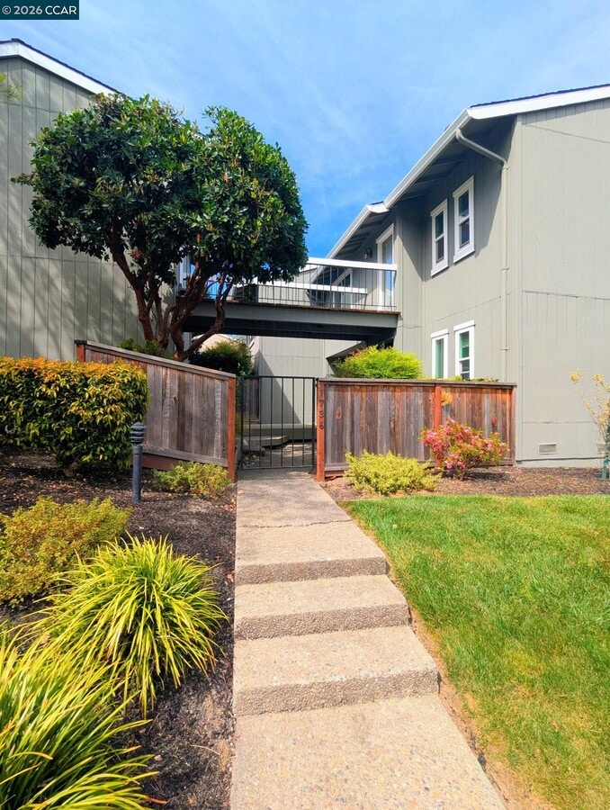 Photo - 1736 St Andrews Dr