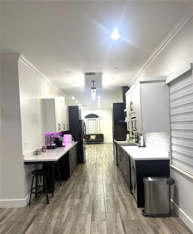 Photo - Southwest 3rd Street, Miami, FL 33184 - 4 ...